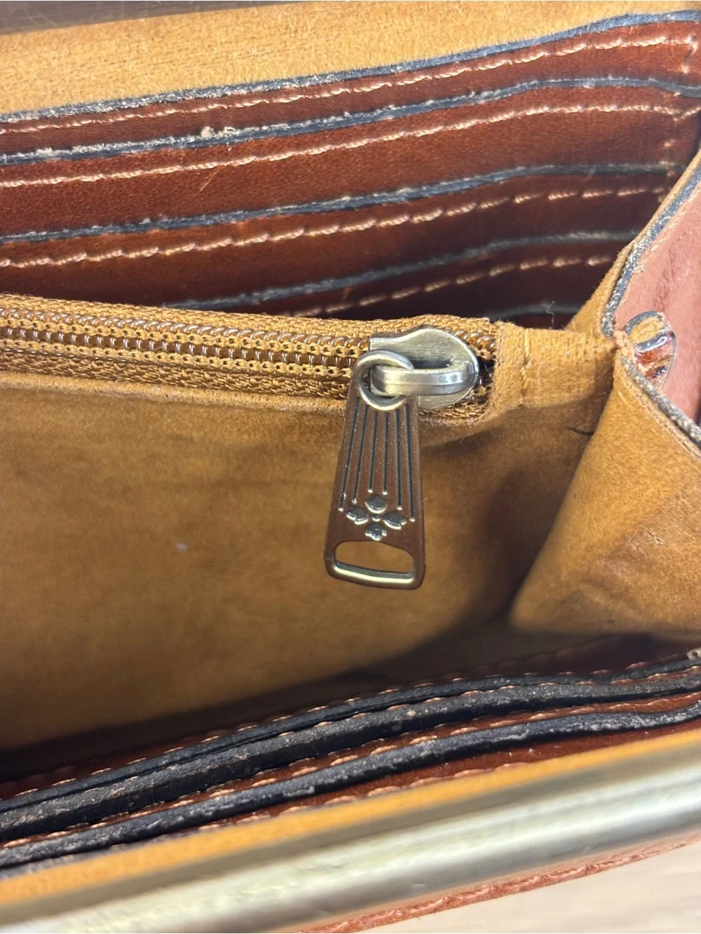 Patricia Nash Tan Leather Frame Kisslock Clutch Wallet